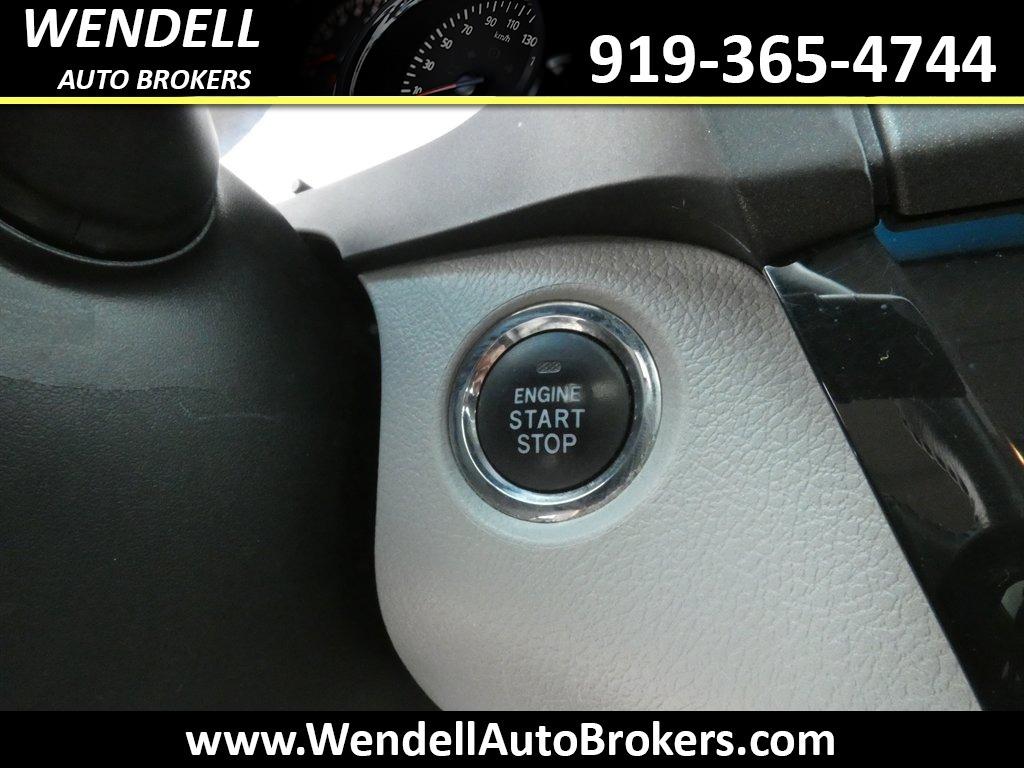 2015 Toyota Sienna - $11,135