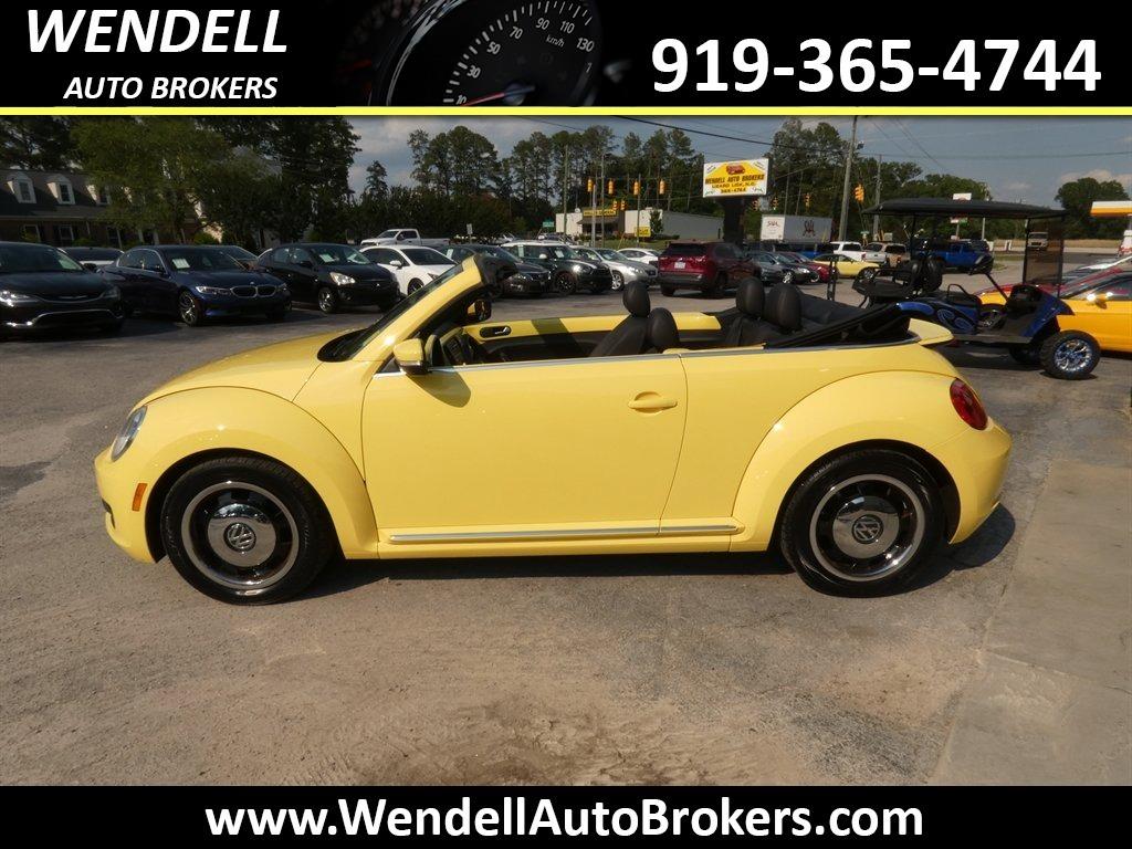 2013 Volkswagen Beetle - $11,665