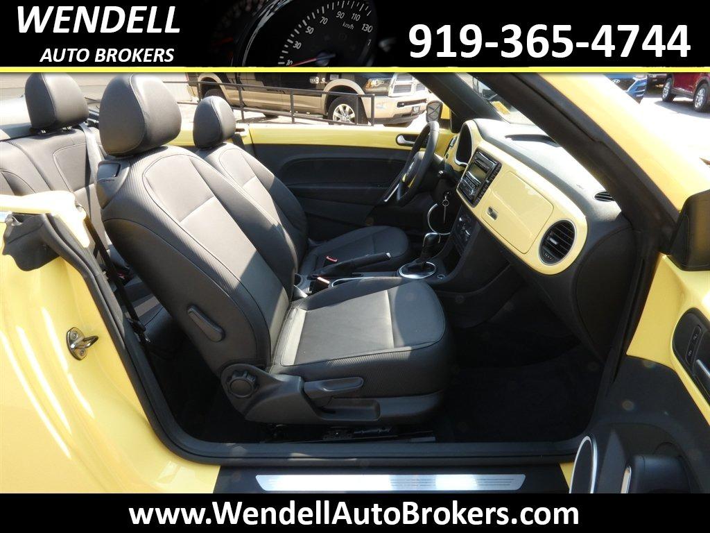 2013 Volkswagen Beetle - $11,665