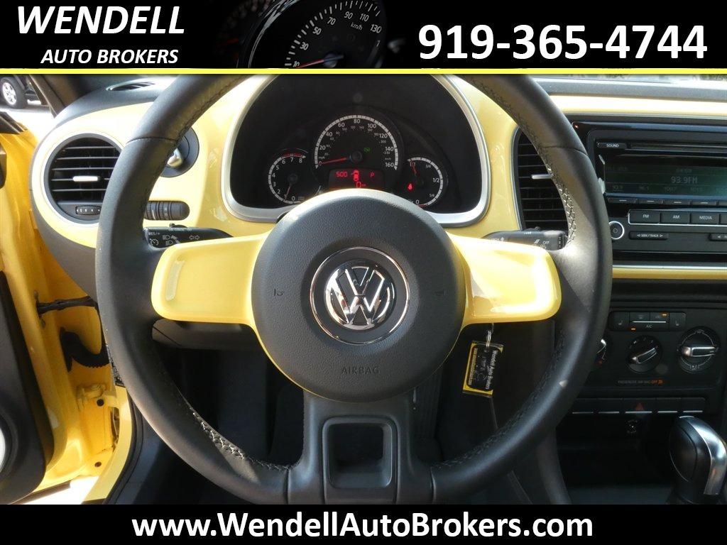 2013 Volkswagen Beetle - $11,665