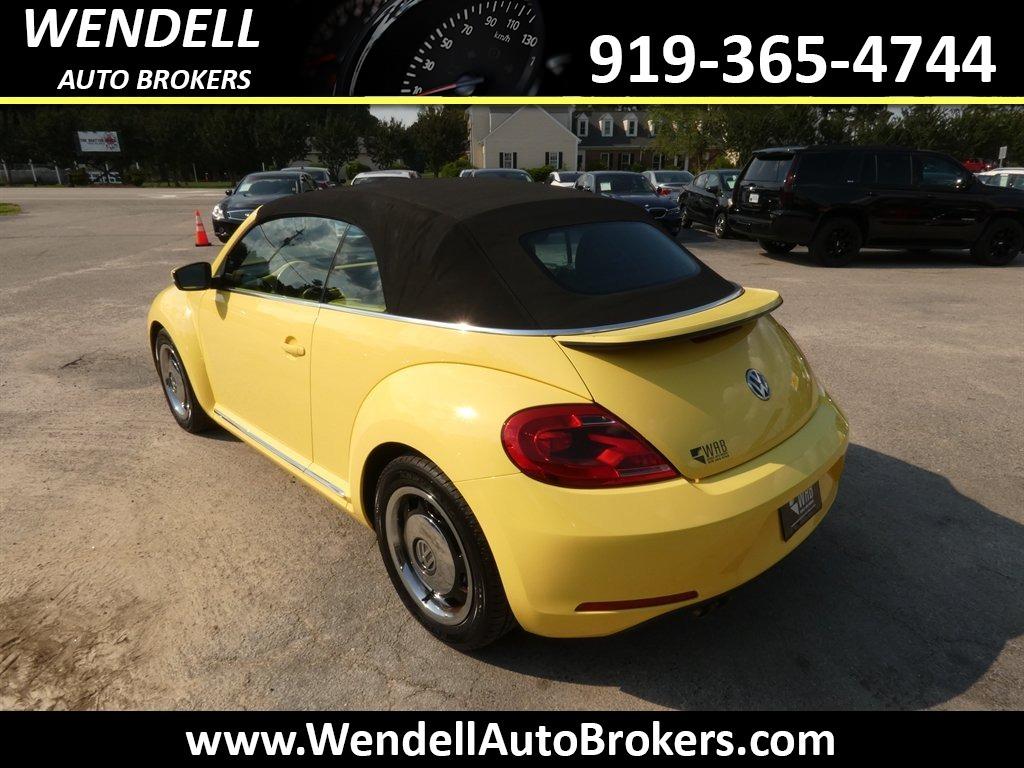 2013 Volkswagen Beetle - $11,665