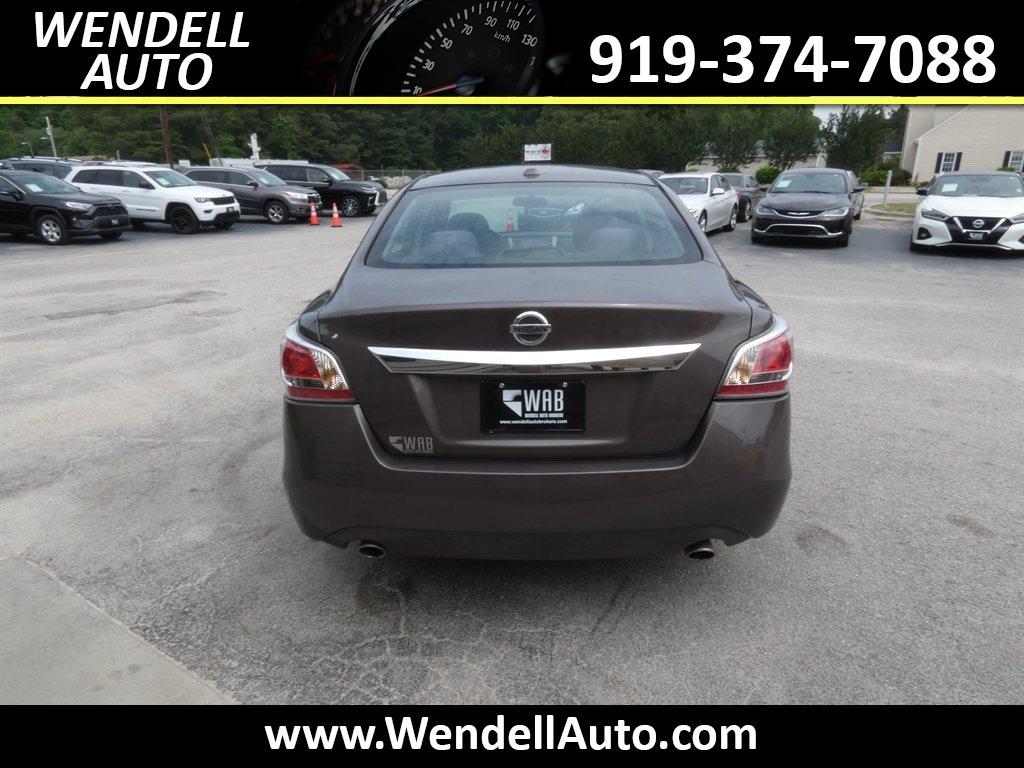 2015 Nissan Altima - $7,714