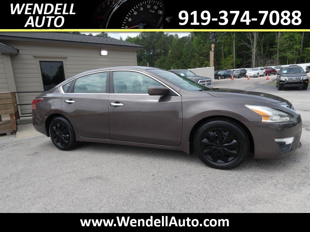 2015 Nissan Altima - $7,714