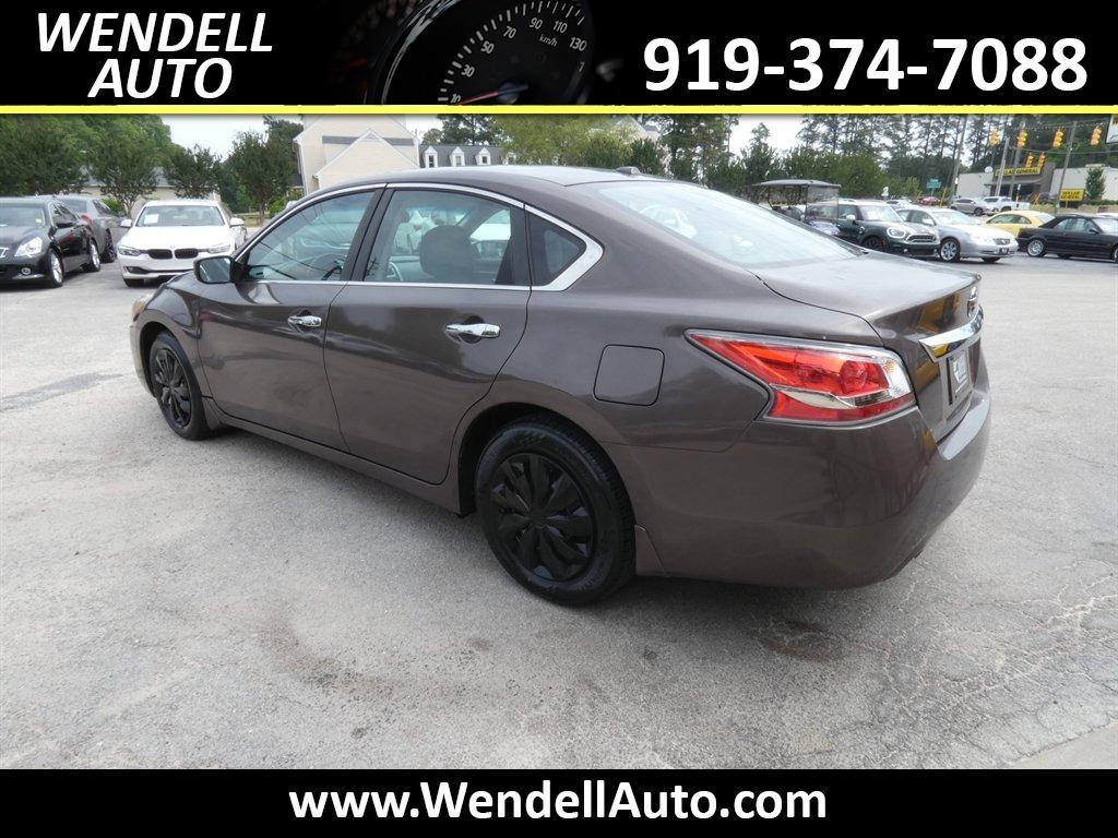 2015 Nissan Altima - $7,714