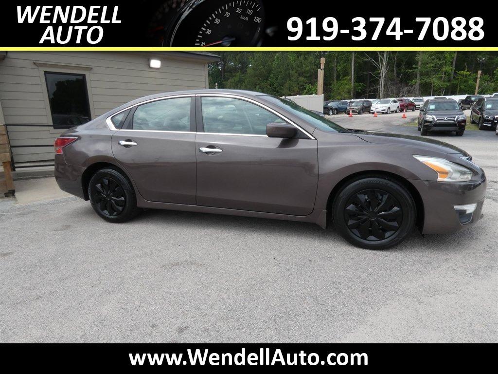 2015 Nissan Altima - $7,714