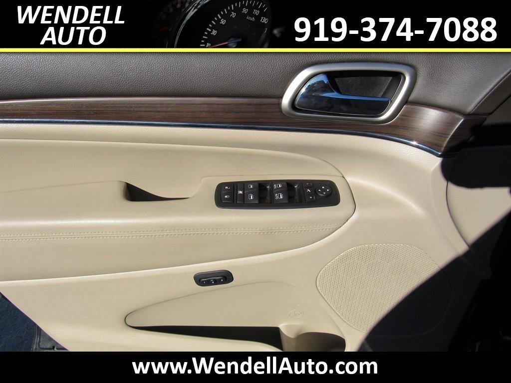 2014 Jeep Grand Cherokee Overland photo
