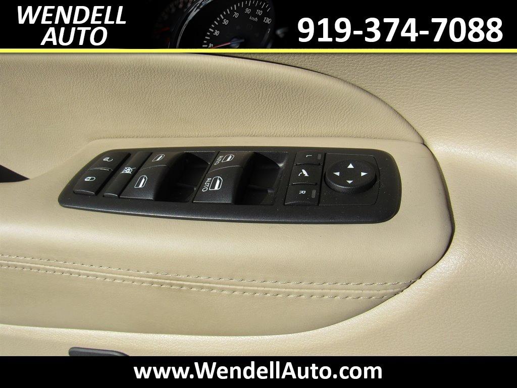 2014 Jeep Grand Cherokee Overland photo