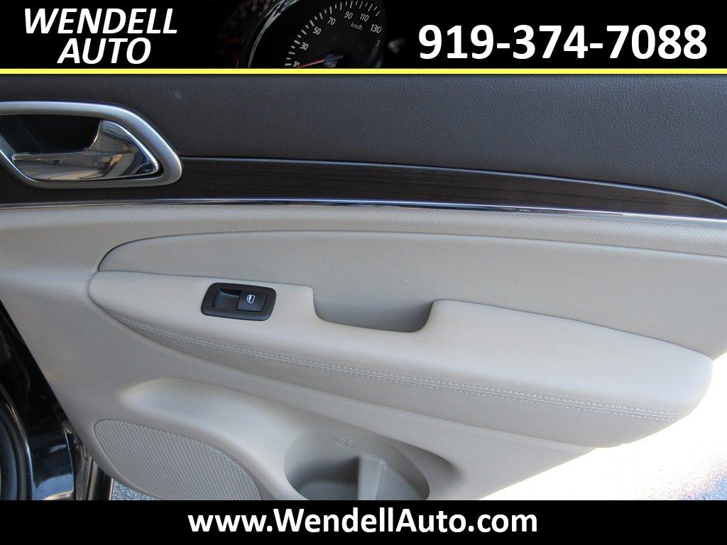 2014 Jeep Grand Cherokee Overland photo