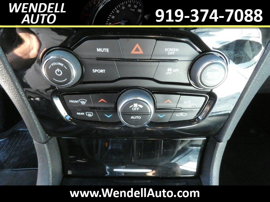 2019 Chrysler 300 - $11,995