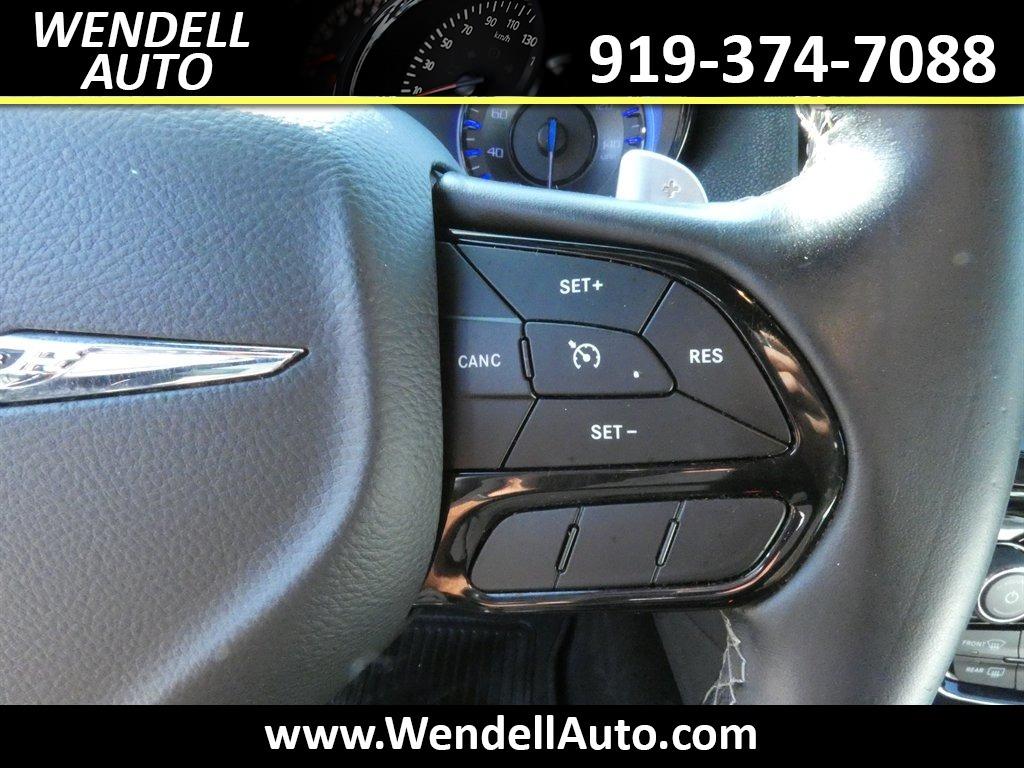 2019 Chrysler 300 - $11,995