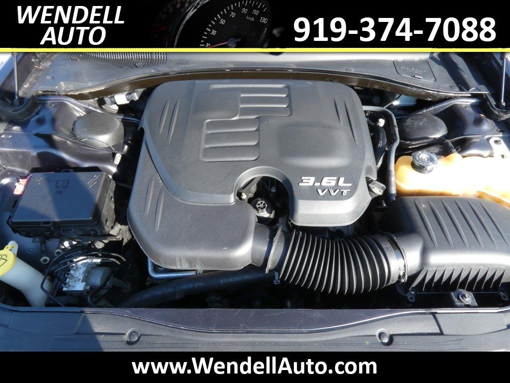 2019 Chrysler 300 - $11,995