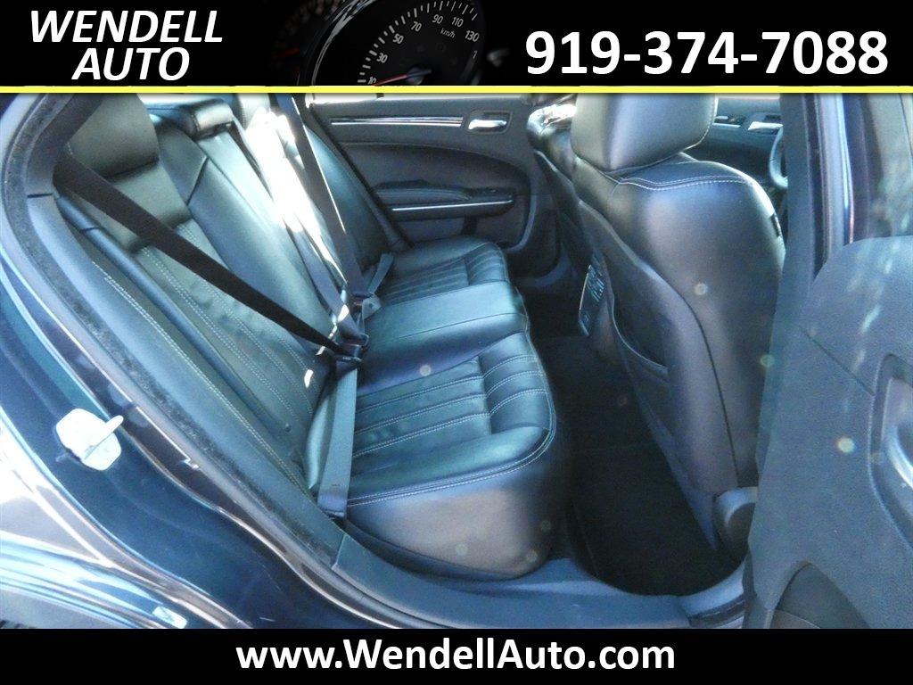2019 Chrysler 300 - $11,995