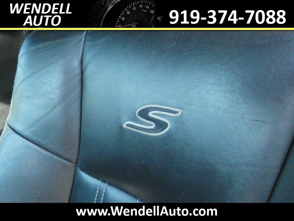 2019 Chrysler 300 - $11,995
