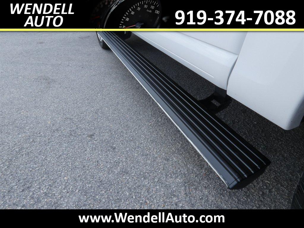 2017 Lincoln Navigator - $17,265