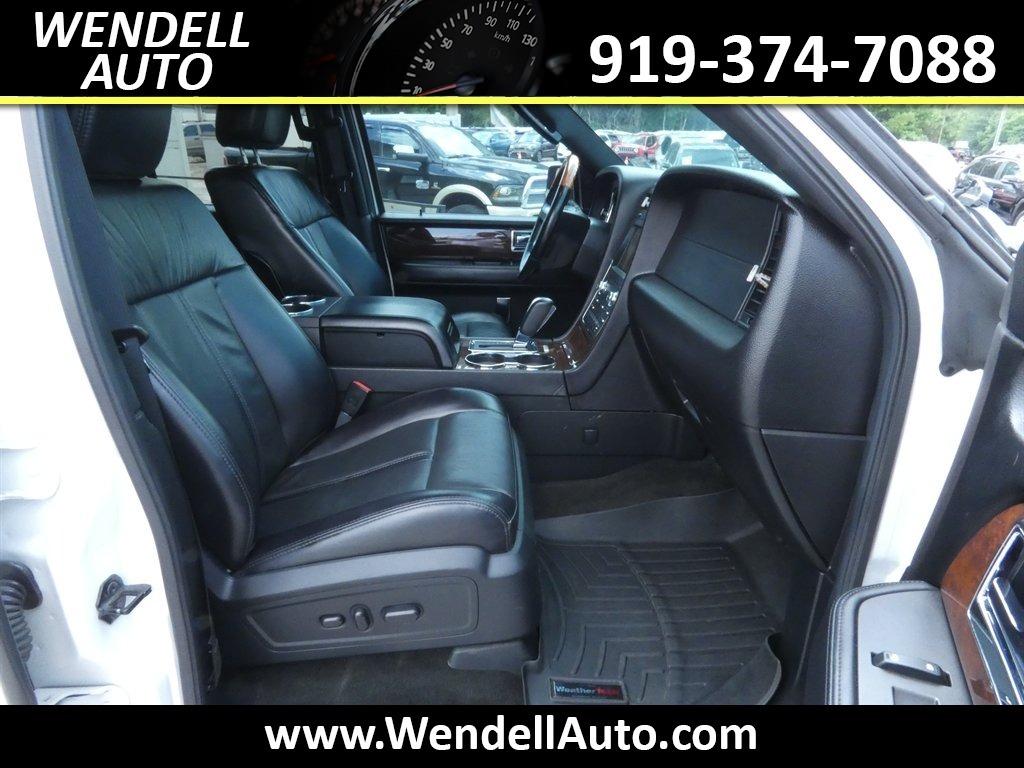 2017 Lincoln Navigator - $17,265