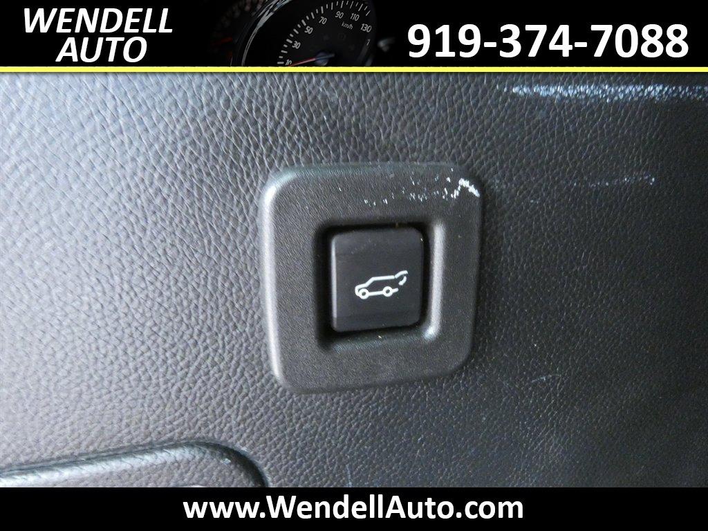 2017 Lincoln Navigator - $17,265