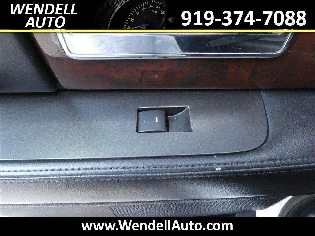 2017 Lincoln Navigator - $17,265