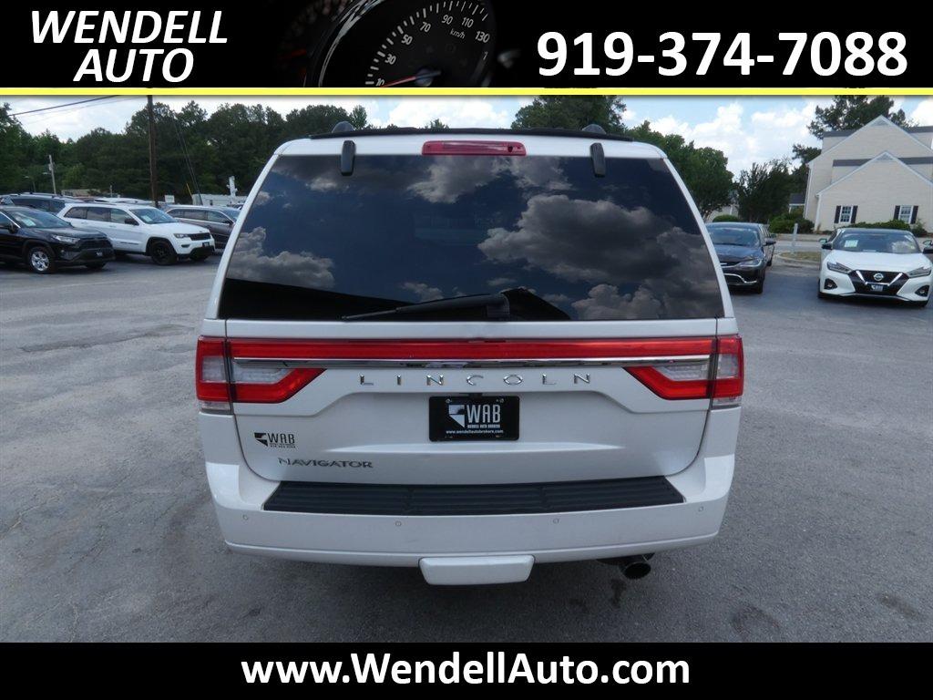 2017 Lincoln Navigator - $17,265