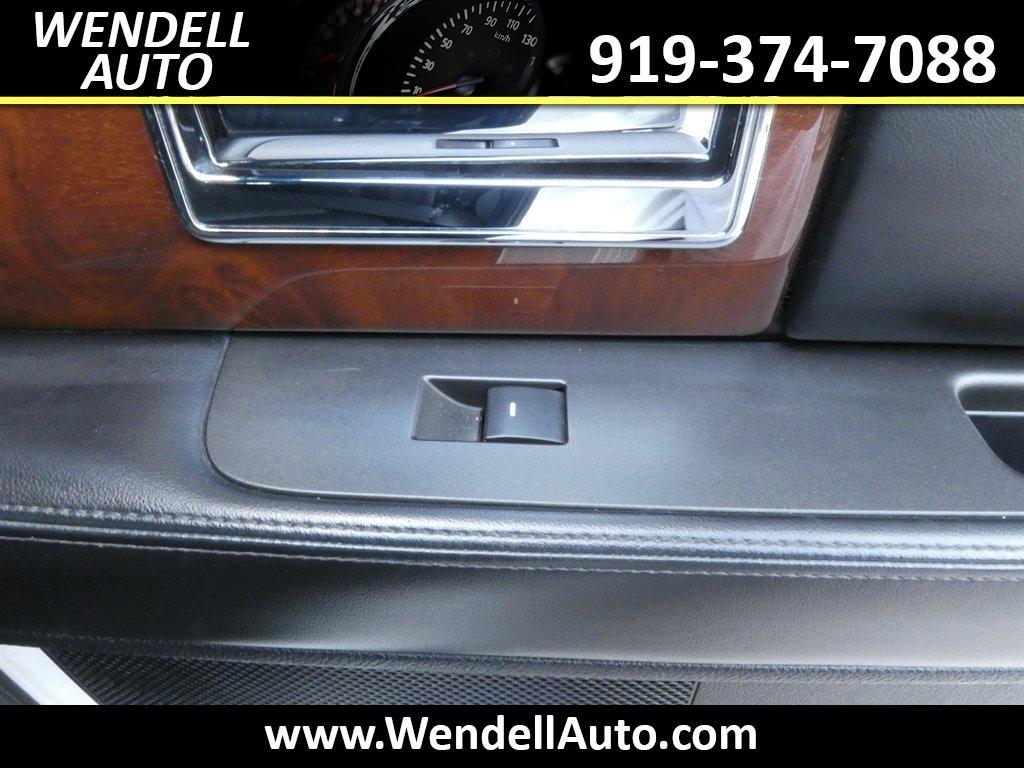 2017 Lincoln Navigator - $17,265