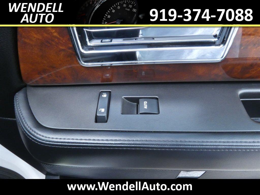 2017 Lincoln Navigator - $17,265