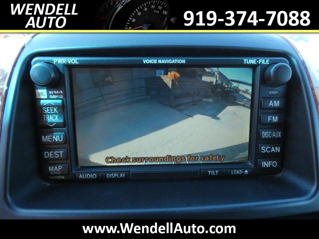 2006 Toyota Sienna - $5,995