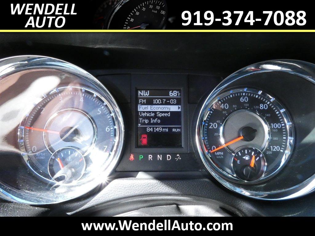 2015 Chrysler Town And Country - $11,218