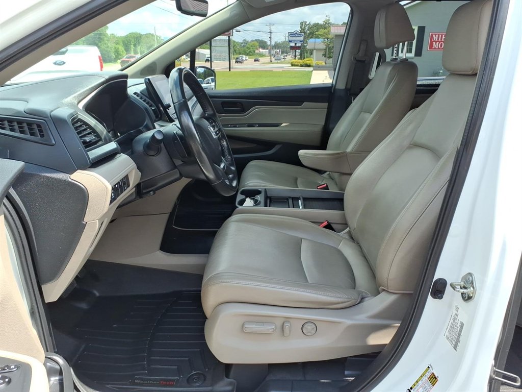 2020 Honda Odyssey - $25,995