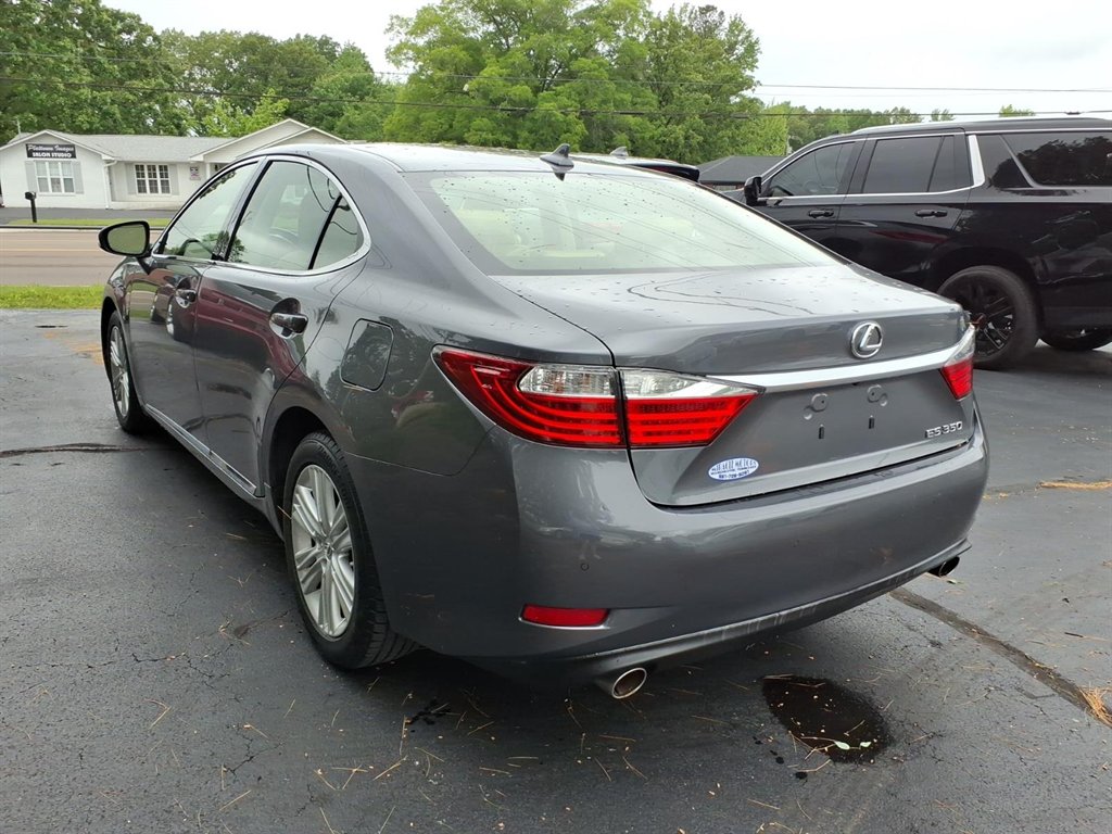 2013 Lexus ES - $17,995
