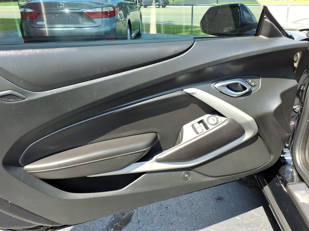 2019 Chevrolet Camaro - $17,995
