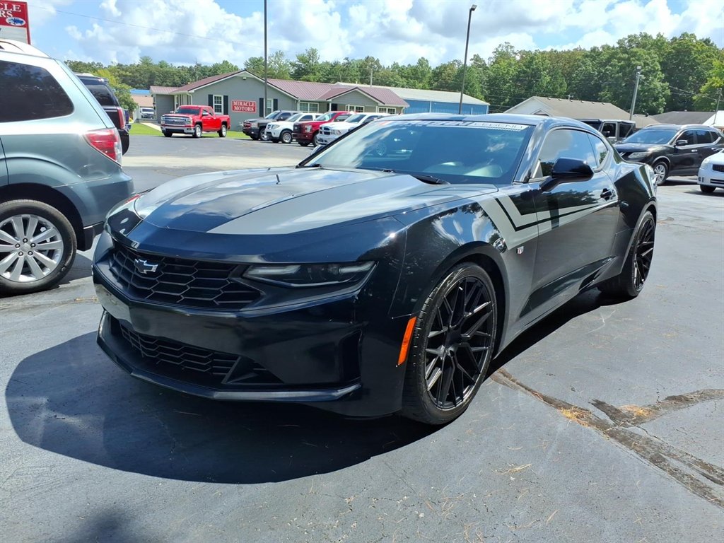 2019 Chevrolet Camaro - $17,995
