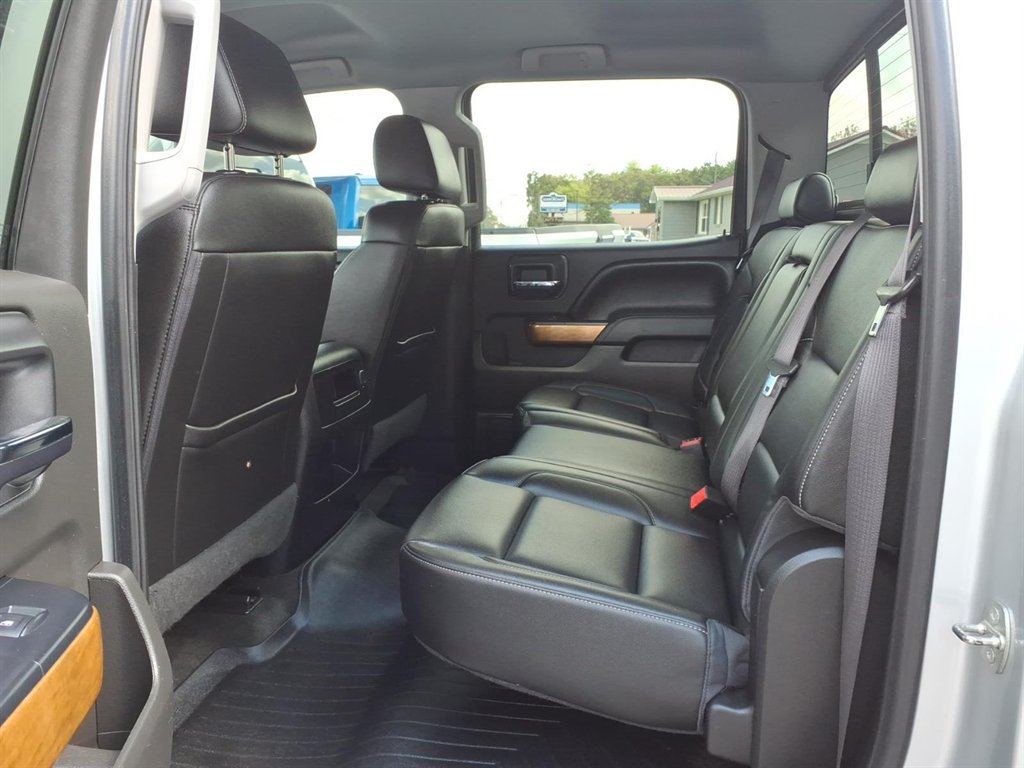 2016 Chevrolet Silverado - $22,995