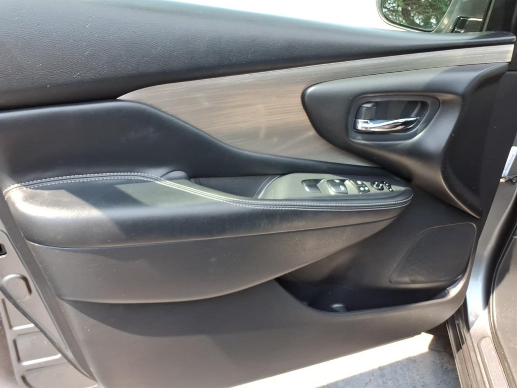 2017 Nissan Murano - $16,995