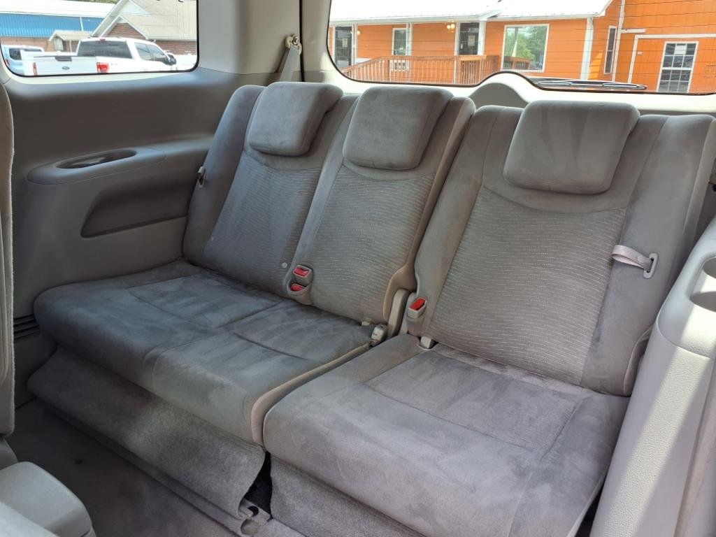 2015 Nissan Quest S photo