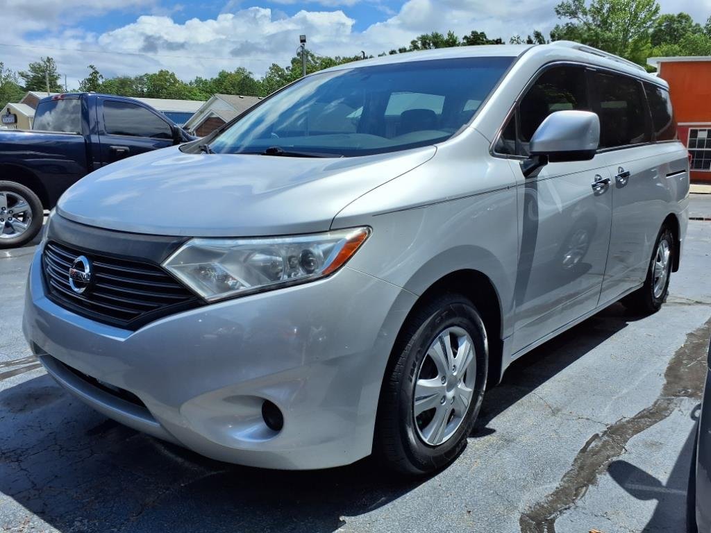 2015 Nissan Quest S photo