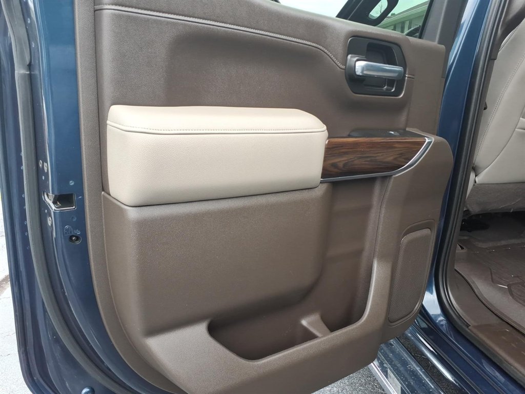 2020 GMC Sierra - $35,995