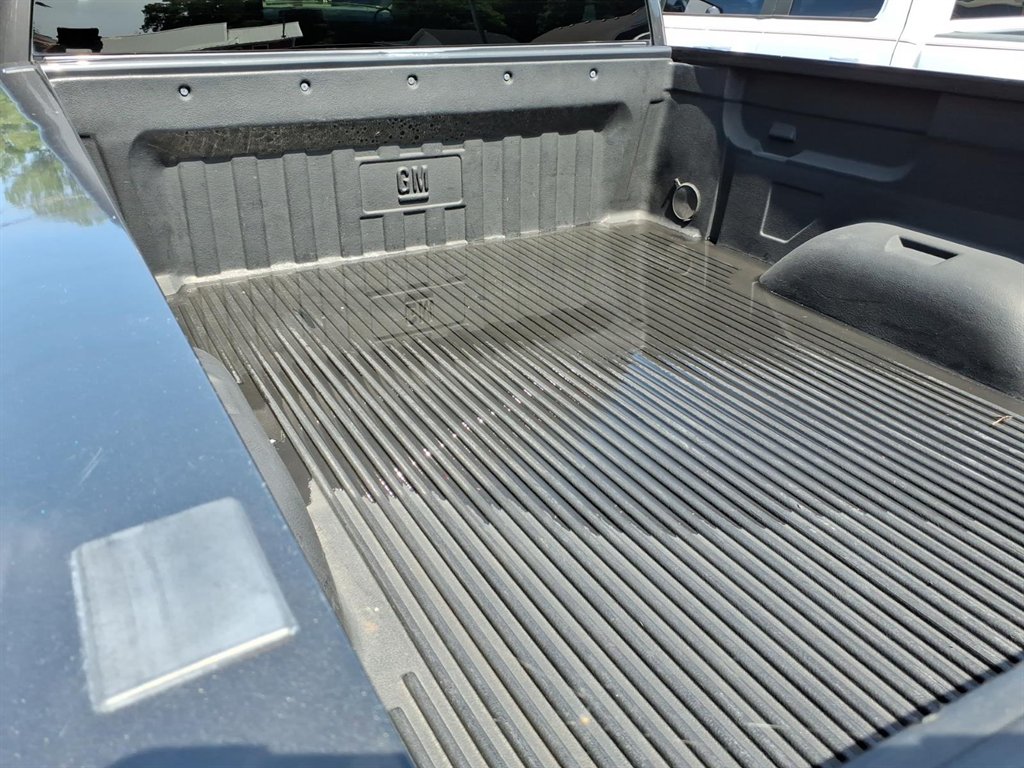 2010 Chevrolet Silverado - $15,995