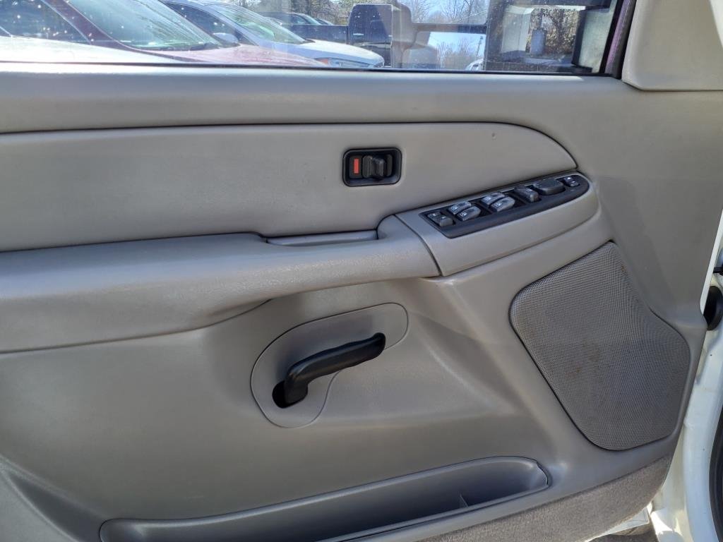 2004 GMC RSX Work Truck photo