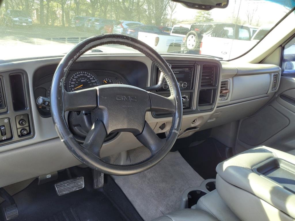 2004 GMC RSX Work Truck photo