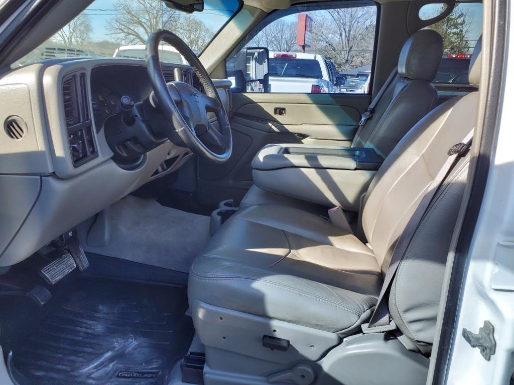 2004 GMC RSX Work Truck photo