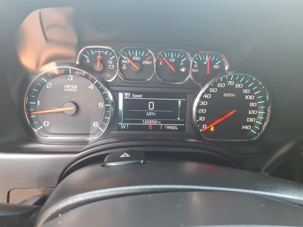 2018 Chevrolet Suburban - $23,995