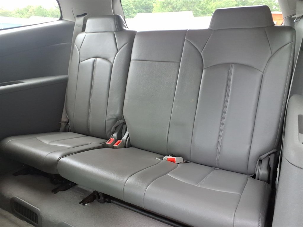2016 Chevrolet Traverse - $12,995
