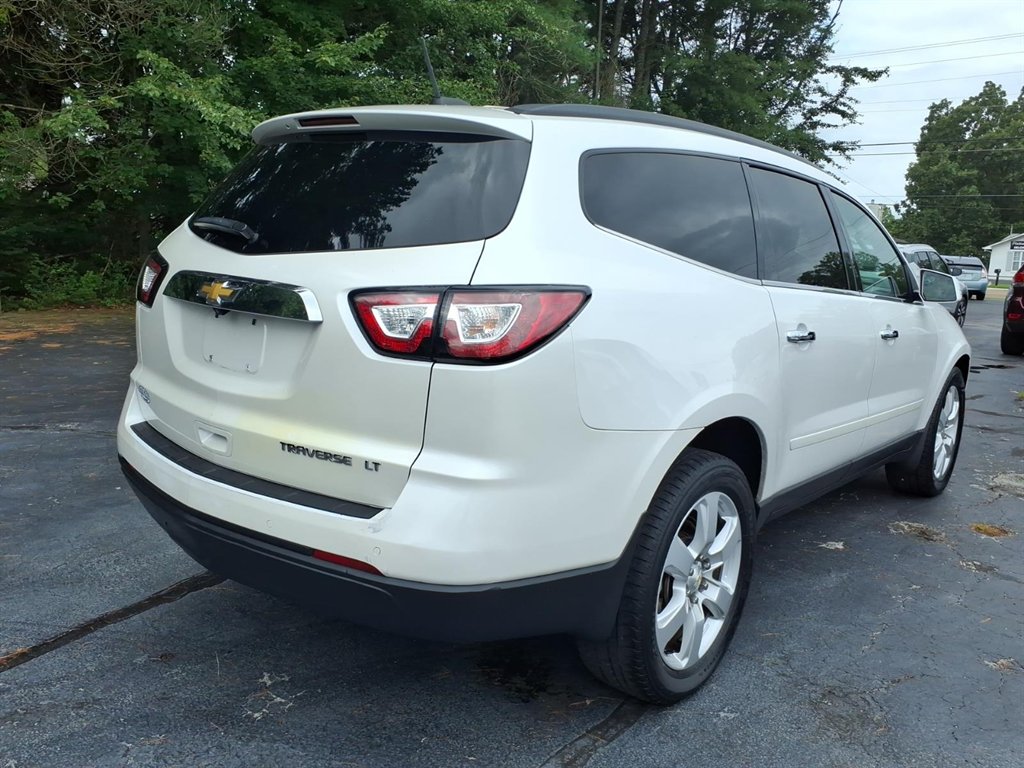 2016 Chevrolet Traverse - $12,995