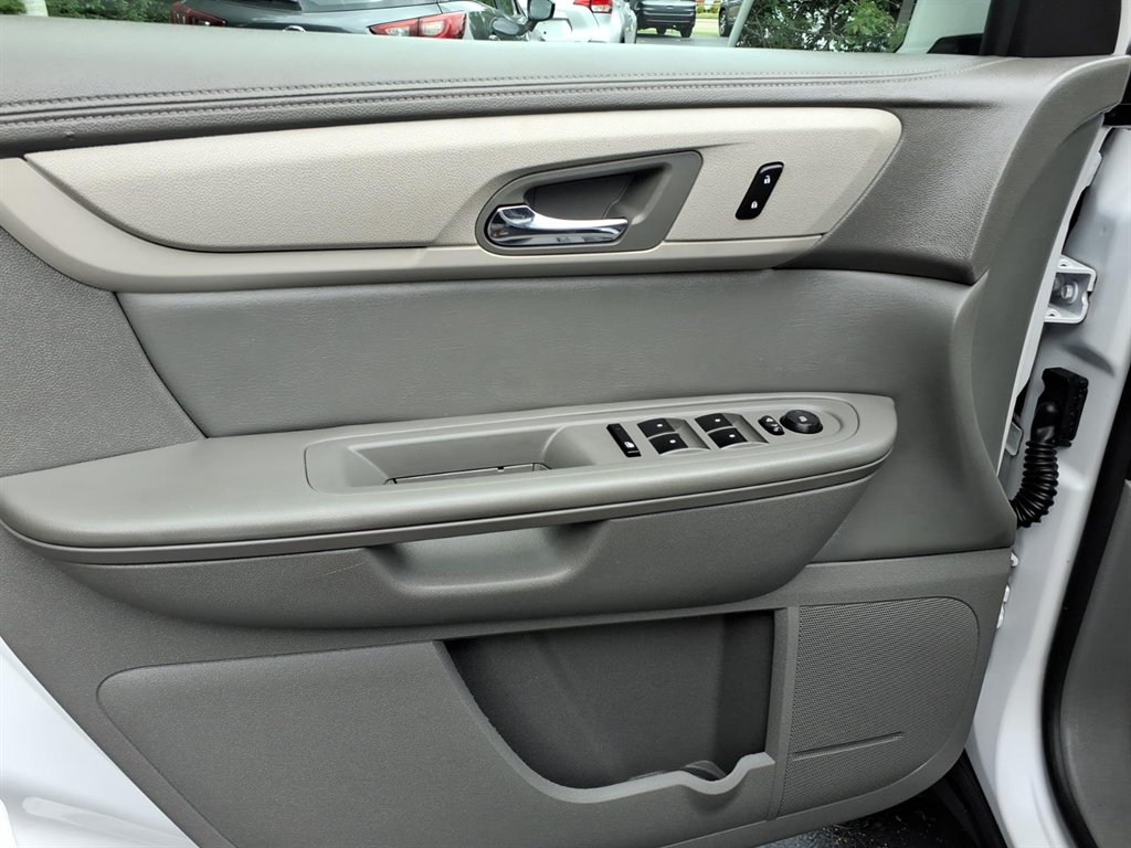 2016 Chevrolet Traverse - $12,995