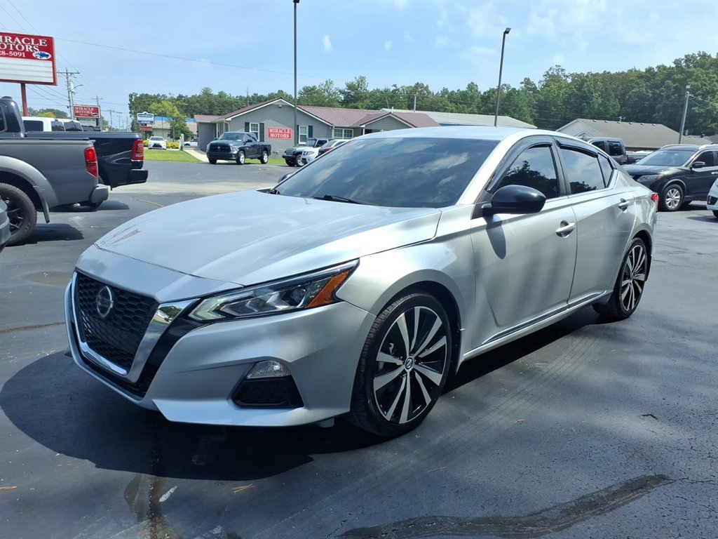 2019 Nissan Altima - $11,995