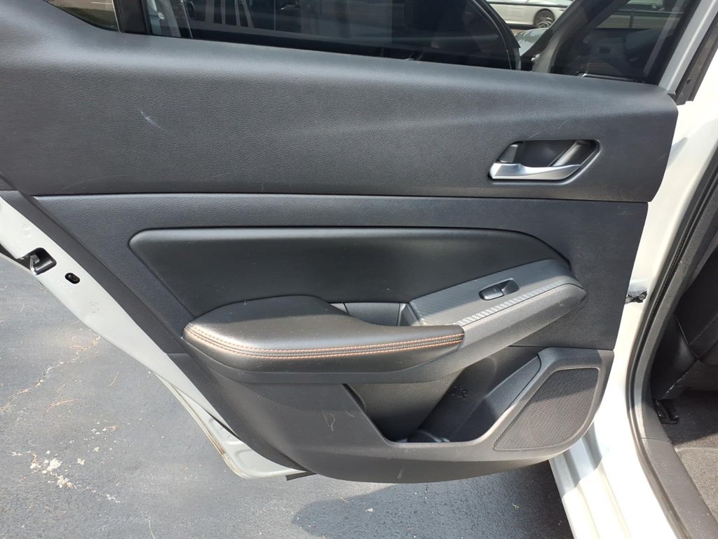2019 Nissan Altima - $11,995