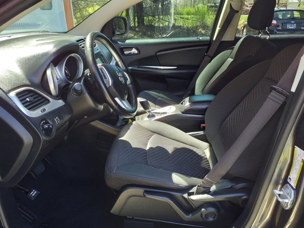 2016 Dodge Journey Crossroad photo