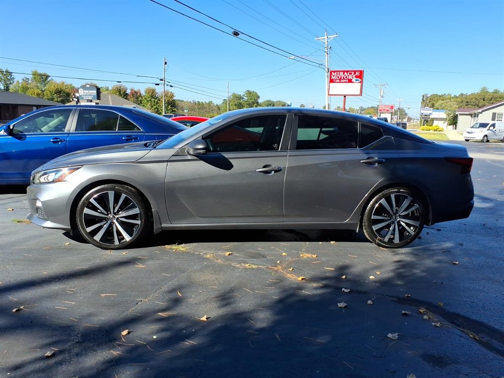 2020 Nissan Altima - $18,995