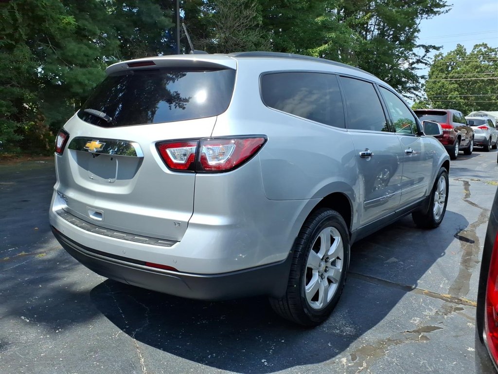 2017 Chevrolet Traverse - $12,995