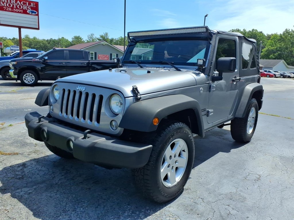 2016 Jeep Wrangler - $14,995