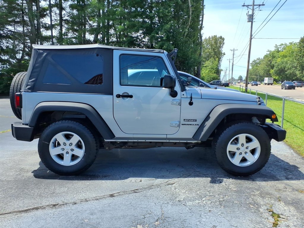 2016 Jeep Wrangler - $14,995